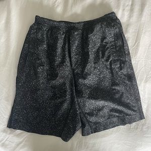 Lululemon Mens Large Shorts with liner
